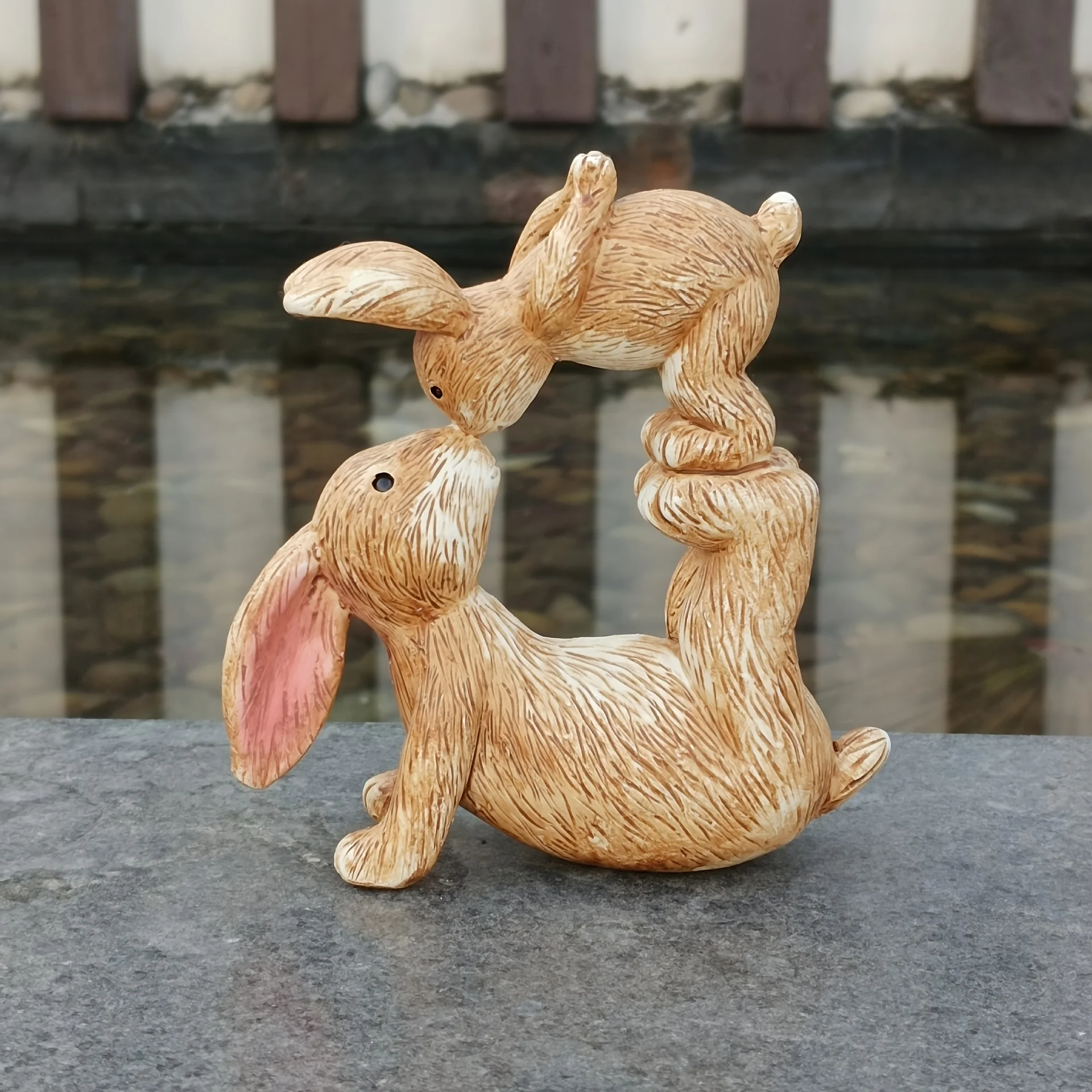 Garden Resin Kissing Bunny Sta - Bonsai Garden For Desk avaliação e preço
